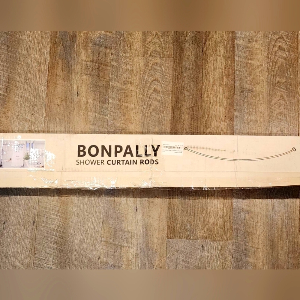 NIB Curved Shower Curtain Rod